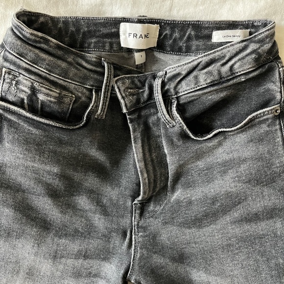 LE ONE FRAME SKINNY CROP- BLACK WHISKERED SIZE 1 - Picture 5 of 6